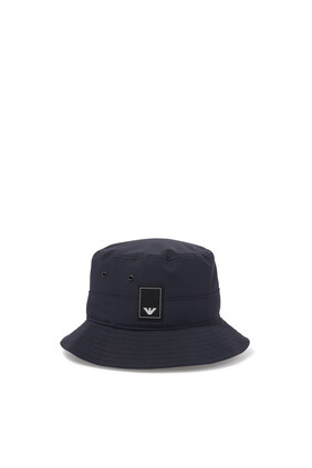 قبعة باكيت بشعار الماركة من التشكيلة الأساسية للسفر